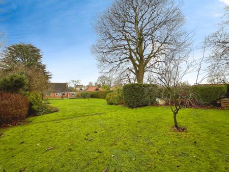 3 bedroom Detached house for sale in Hill Avenue, Grantham, NG31