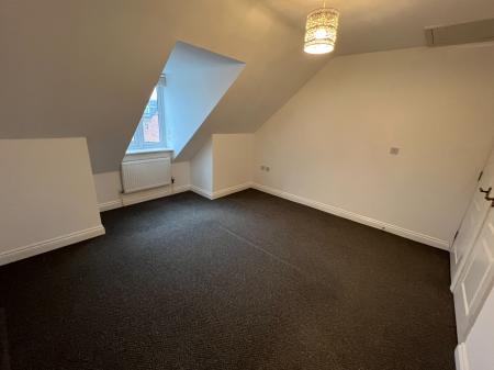 3 bedroom Town house to let in Claricoates Drive, Coddington, NG24