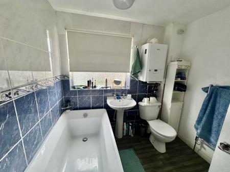 2 bedroom Terraced House for sale in Launds Green, South Witham, Grantham, NG33