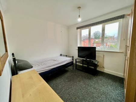 2 bedroom Flat for sale in University Court, Grantham, NG31