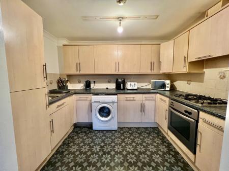 2 bedroom Flat for sale in University Court, Grantham, NG31