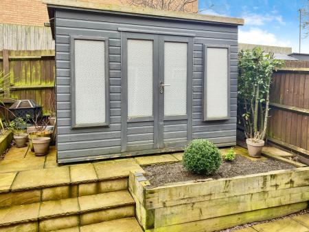 3 bedroom End of terrace house for sale in Watt Avenue, Colsterworth, Grantham, NG33