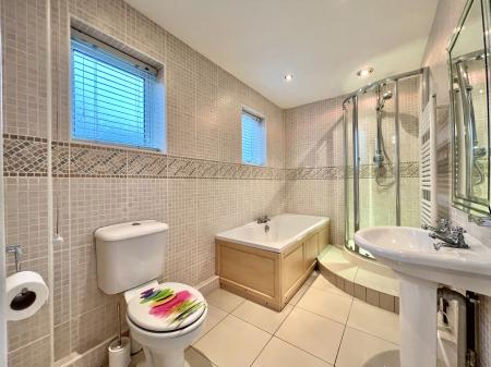 2 bedroom Detached house for sale in Chestnut Close, Bottesford, Grantham, NG13
