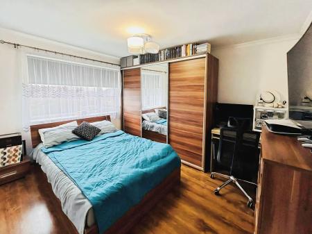 3 bedroom Semi-detached house for sale in Tennyson Avenue, Grantham, NG31