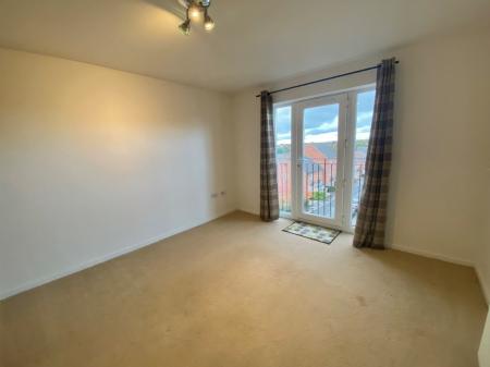 2 bedroom Flat to let in Scarsdale Way, Grantham, NG31