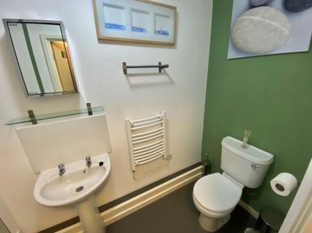 2 bedroom Flat to let in Scarsdale Way, Grantham, NG31