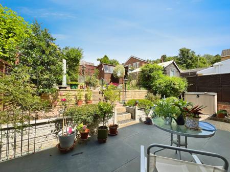 3 bedroom Semi-detached house for sale in Cold Harbour Lane, Grantham, NG31