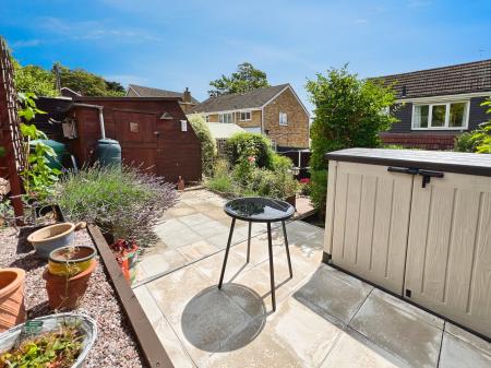 3 bedroom Semi-detached house for sale in Cold Harbour Lane, Grantham, NG31