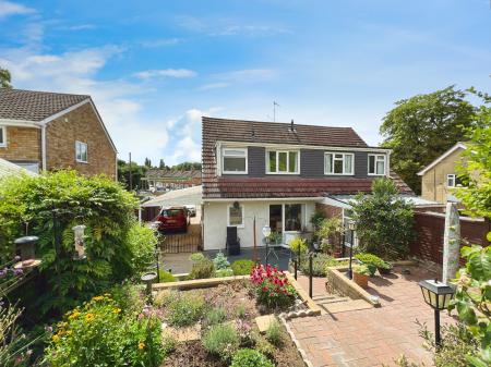 3 bedroom Semi-detached house for sale in Cold Harbour Lane, Grantham, NG31
