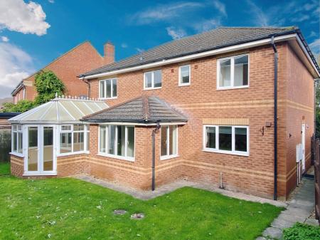 4 bedroom Detached house for sale in Lindisfarne Way, Grantham, NG31