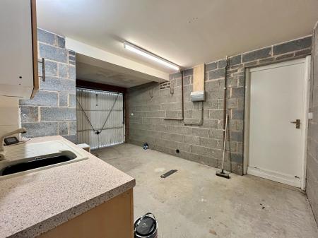 4 bedroom Detached house for sale in St. Mellion Drive, Grantham, NG31