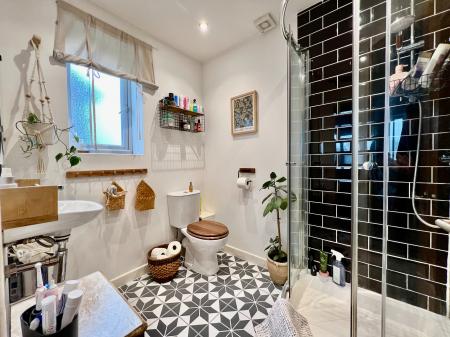 3 bedroom Semi-detached house for sale in First Avenue, Grantham, NG31