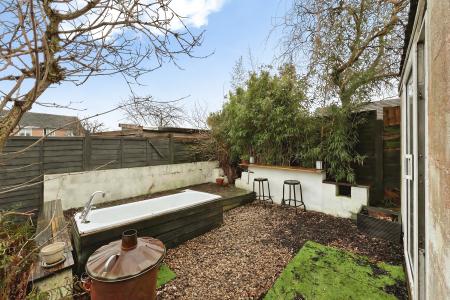 3 bedroom Semi-detached house for sale in First Avenue, Grantham, NG31