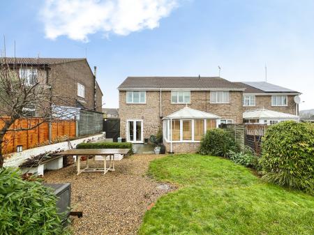 3 bedroom Semi-detached house for sale in First Avenue, Grantham, NG31