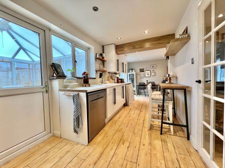3 bedroom Semi-detached house for sale in First Avenue, Grantham, NG31