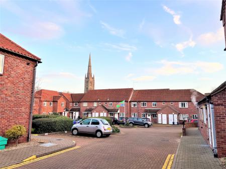 2 bedroom Flat for sale in Premier Court, Grantham, NG31