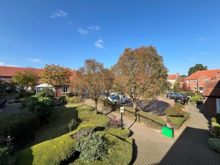 2 bedroom Flat for sale in Premier Court, Grantham, NG31