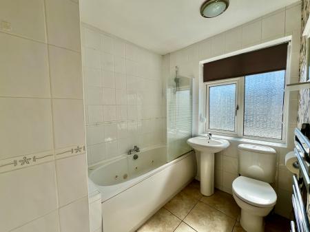 3 bedroom Semi-detached house for sale in High Street, Great Gonerby, NG31