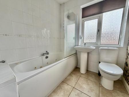 3 bedroom Semi-detached house for sale in High Street, Great Gonerby, NG31