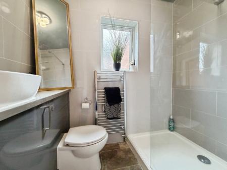 3 bedroom Terraced House for sale in Houghton Road, Grantham, Grantham, NG31