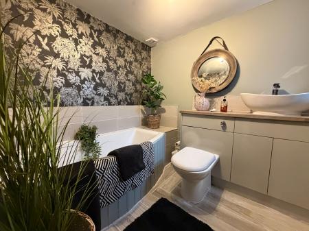 3 bedroom Terraced House for sale in Houghton Road, Grantham, Grantham, NG31