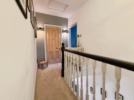 3 bedroom Terraced House for sale in Houghton Road, Grantham, Grantham, NG31