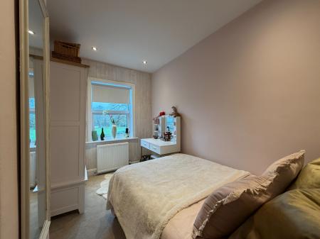 3 bedroom Terraced House for sale in Houghton Road, Grantham, Grantham, NG31