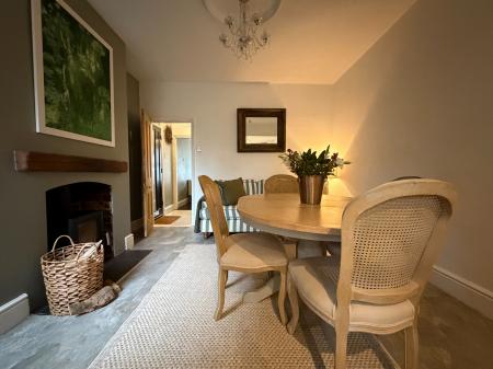 3 bedroom Terraced House for sale in Houghton Road, Grantham, Grantham, NG31