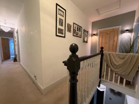 3 bedroom Terraced House for sale in Houghton Road, Grantham, Grantham, NG31