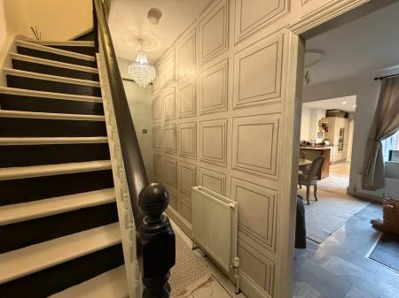 3 bedroom Terraced House for sale in Houghton Road, Grantham, Grantham, NG31