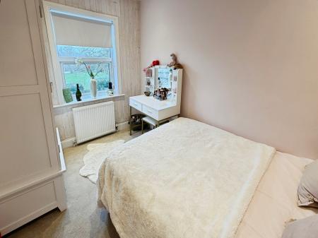 3 bedroom Terraced House for sale in Houghton Road, Grantham, Grantham, NG31