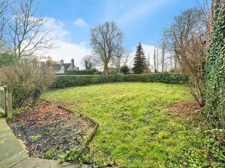 3 bedroom Semi-detached house to let in Sandbeck Cottages, Stragglethorpe, Grantham, LN5