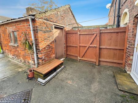 2 bedroom Terraced House to let in Norton Street, Grantham, NG31
