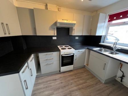 2 bedroom Semi-detached house to let in Chelmsford Drive, Grantham, Grantham, NG31