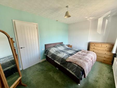 2 bedroom Terraced House for sale in The Drift, Barrowby, Grantham, NG32