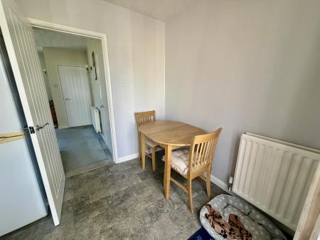2 bedroom Terraced House for sale in The Drift, Barrowby, Grantham, NG32