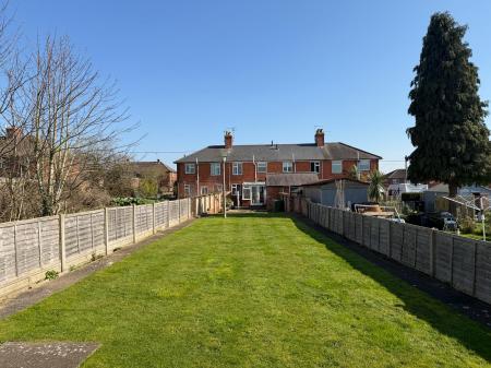 2 bedroom Terraced House for sale in The Drift, Barrowby, Grantham, NG32