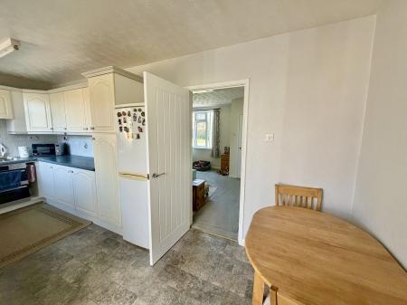 2 bedroom Terraced House for sale in The Drift, Barrowby, Grantham, NG32