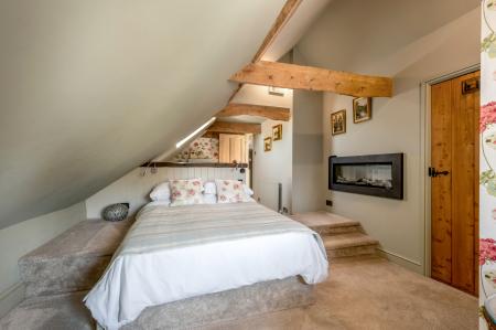 6 bedroom Detached house for sale in Church Lane, Brandon, Grantham, NG32