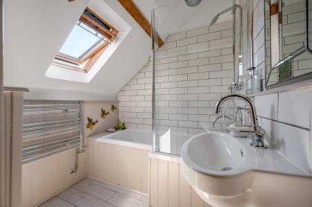 6 bedroom Detached house for sale in Church Lane, Brandon, Grantham, NG32