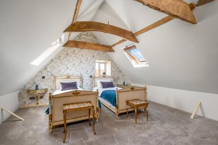 6 bedroom Detached house for sale in Church Lane, Brandon, Grantham, NG32