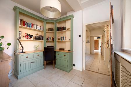 6 bedroom Detached house for sale in Church Lane, Brandon, Grantham, NG32