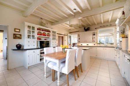 6 bedroom Detached house for sale in Church Lane, Brandon, Grantham, NG32