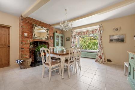 6 bedroom Detached house for sale in Church Lane, Brandon, Grantham, NG32