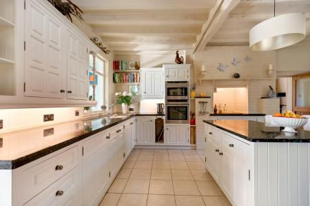 6 bedroom Detached house for sale in Church Lane, Brandon, Grantham, NG32