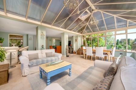 6 bedroom Detached house for sale in Church Lane, Brandon, Grantham, NG32