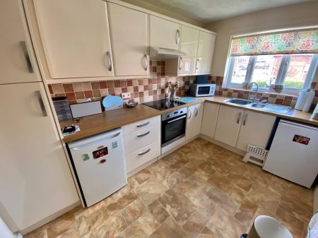 1 bedroom Flat for sale in Premier Court, Grantham, NG31