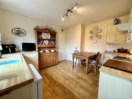 3 bedroom Detached house for sale in Park Road, Allington, Grantham, NG32