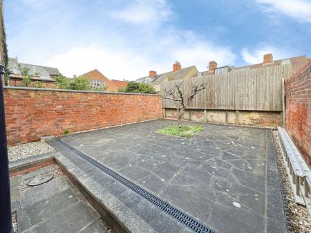 1 bedroom Flat for sale in Avenue Road, Grantham, NG31