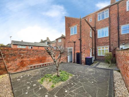 1 bedroom Flat for sale in Avenue Road, Grantham, NG31